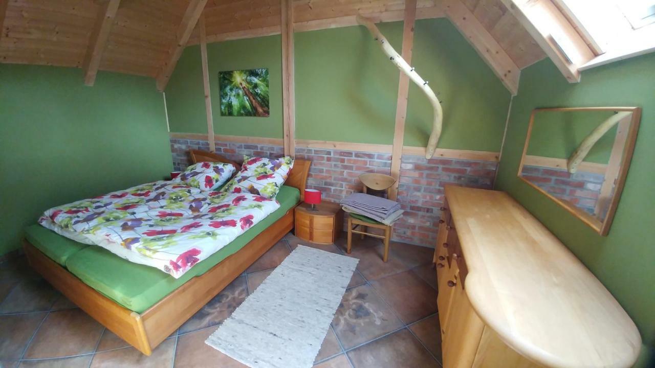 Ziegeleihof inmitten von Wiesen und Wäldern Degenershausen Exterior foto